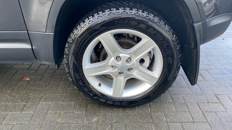 Land Rover Defender 90 Diesel 3.0 D250 Hard Top Auto [3 Seat]